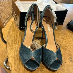 Chelsea crew Lola Blue Velvet Heels